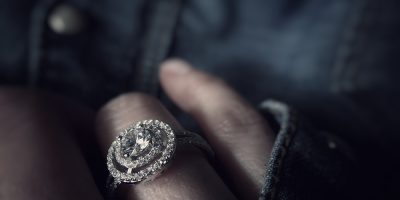 close-up-woman-wearing-diamond-ring close-up-woman-wearing-diamond-ring