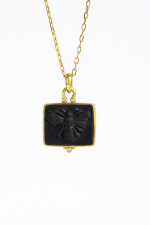 Regina Nocturne Queen Bee